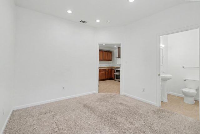 2313 Piercy Ave, Sacramento, CA 95838