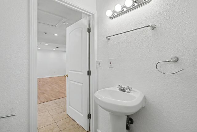 2313 Piercy Ave, Sacramento, CA 95838