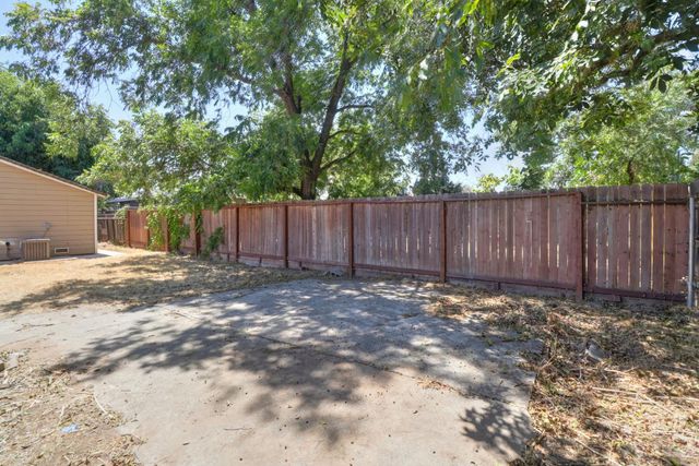 2313 Piercy Ave, Sacramento, CA 95838