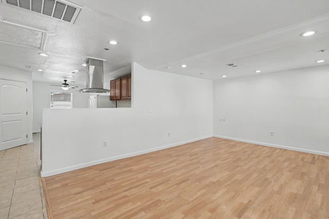 2313 Piercy Ave, Sacramento, CA 95838