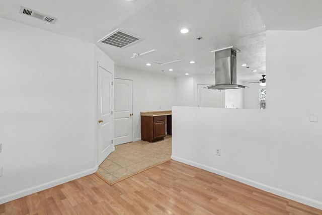2313 Piercy Ave, Sacramento, CA 95838