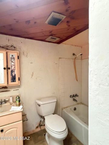 9500 E 33rd Street, Tucson, AZ 85748