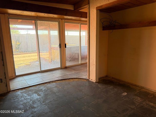 9500 E 33rd Street, Tucson, AZ 85748