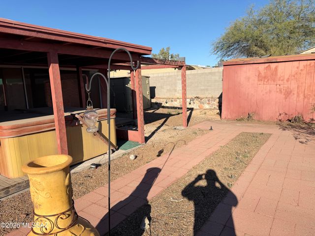 9500 E 33rd Street, Tucson, AZ 85748