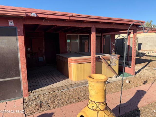 9500 E 33rd Street, Tucson, AZ 85748