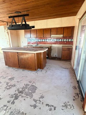 9500 E 33rd Street, Tucson, AZ 85748