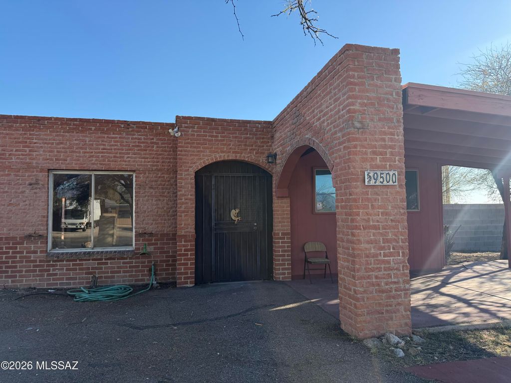 9500 E 33rd Street, Tucson, AZ 85748