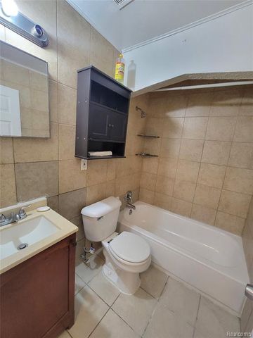 7248 Hupp Avenue, Warren, MI 48091
