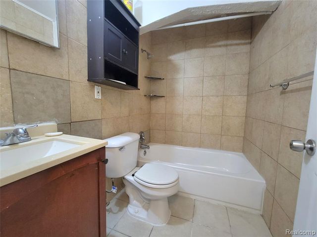 7248 Hupp Avenue, Warren, MI 48091