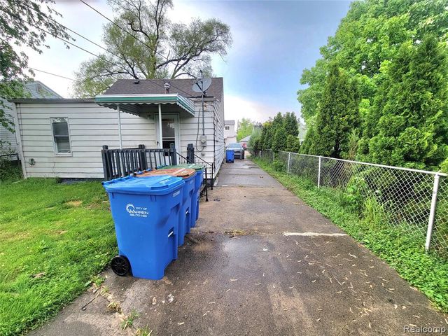 7248 Hupp Avenue, Warren, MI 48091