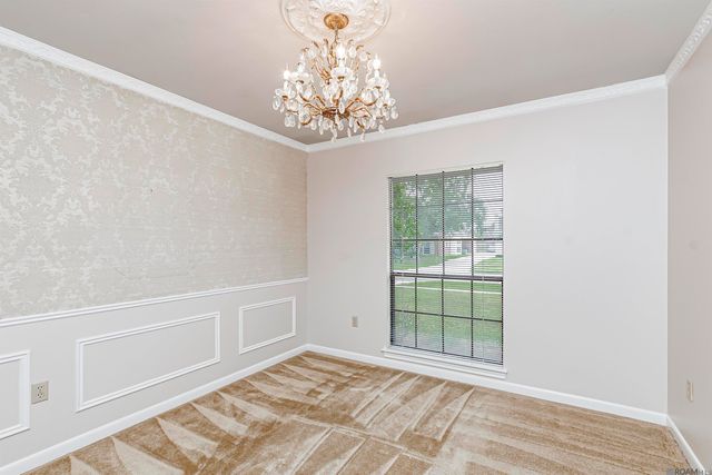 3922 Pine Park Dr, Baton Rouge, LA 70809