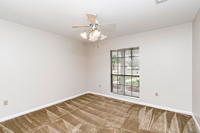 3922 Pine Park Dr, Baton Rouge, LA 70809