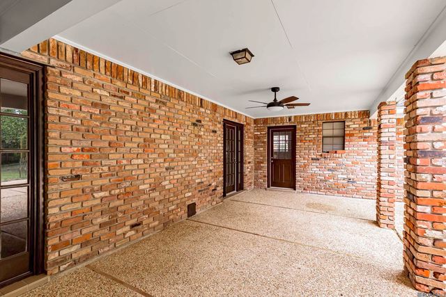 3922 Pine Park Dr, Baton Rouge, LA 70809