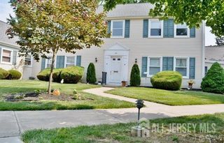 241 Mayflower Way B, Monroe, NJ 08831