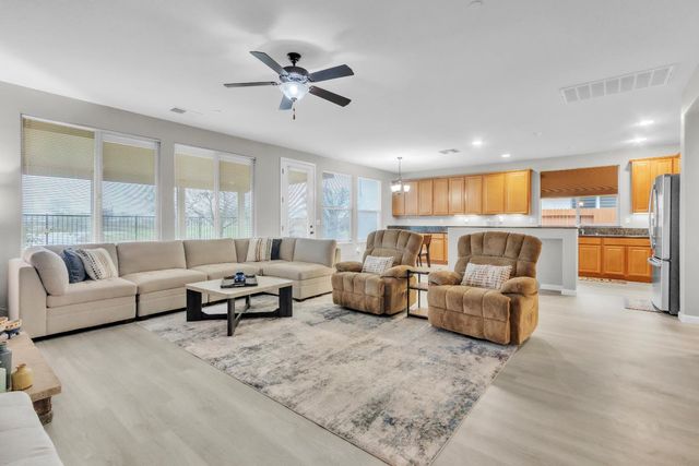 433 Castle Oaks Dr, Ione, CA 95640