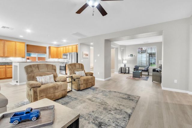 433 Castle Oaks Dr, Ione, CA 95640