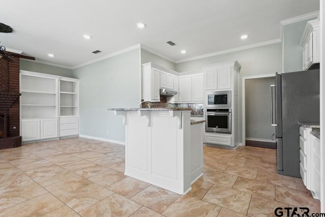 2113 Dover, Tyler, TX 75703