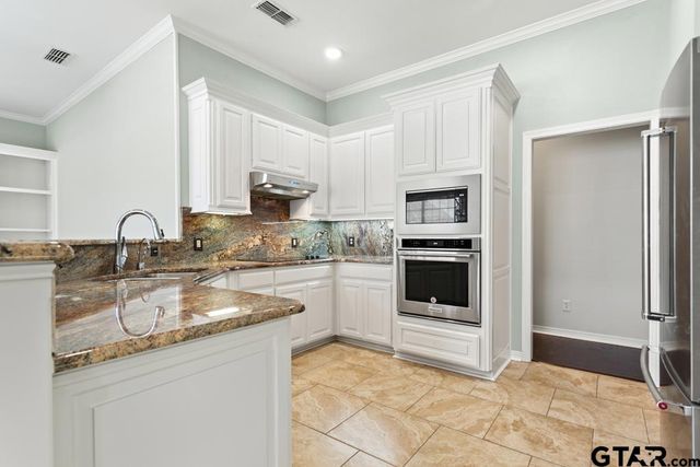 2113 Dover, Tyler, TX 75703