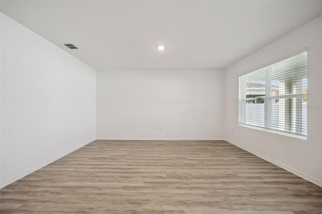 3515 NETTLE LOOP, Tavares, FL 32778