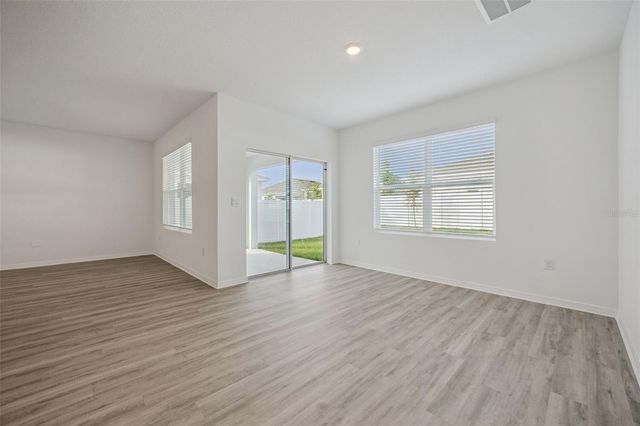 3515 NETTLE LOOP, Tavares, FL 32778