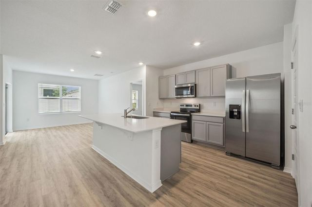 3515 NETTLE LOOP, Tavares, FL 32778