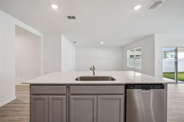 3515 NETTLE LOOP, Tavares, FL 32778