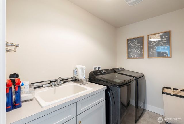 7617 Deschutes Woods Court SE, Olympia, WA 98501