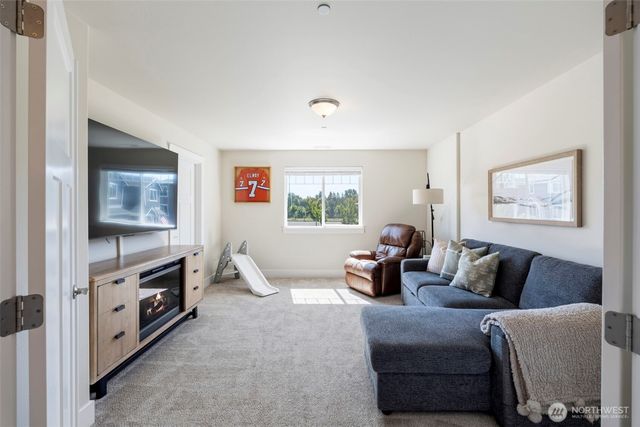 7617 Deschutes Woods Court SE, Olympia, WA 98501