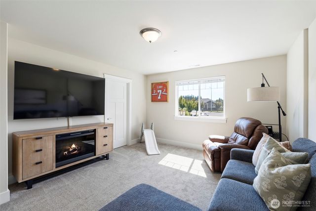 7617 Deschutes Woods Court SE, Olympia, WA 98501