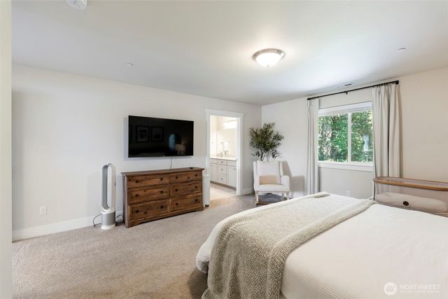 7617 Deschutes Woods Court SE, Olympia, WA 98501