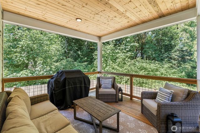 7617 Deschutes Woods Court SE, Olympia, WA 98501