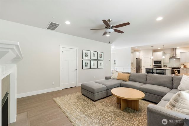 7617 Deschutes Woods Court SE, Olympia, WA 98501