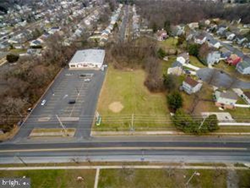 158 EVESHAM RD, Cherry Hill, NJ 08003