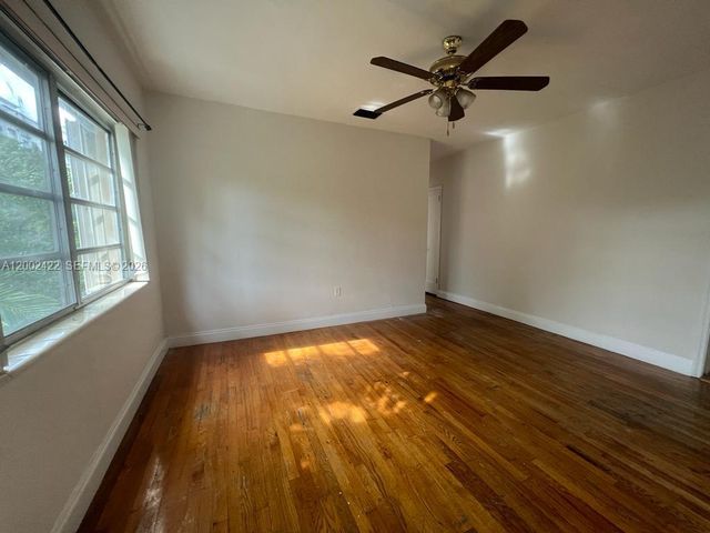 1421 SW 37th Ave 3, Miami, FL 33145