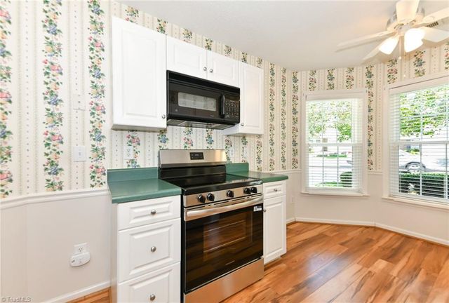 6 Mansfield Circle, Greensboro, NC 27455