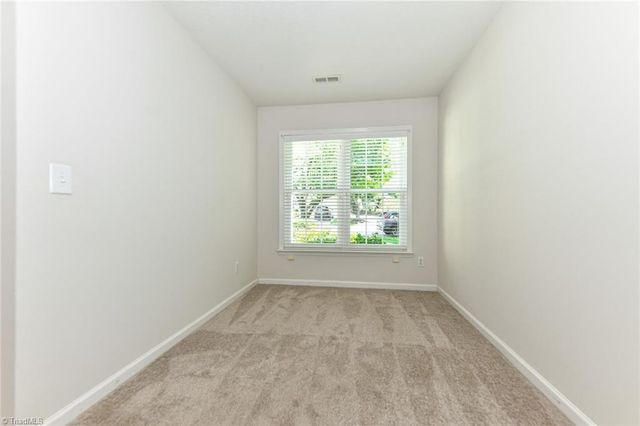 6 Mansfield Circle, Greensboro, NC 27455