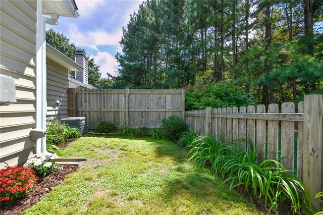 6 Mansfield Circle, Greensboro, NC 27455