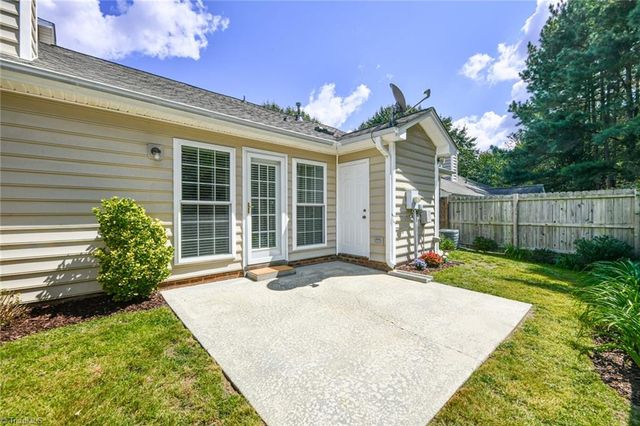 6 Mansfield Circle, Greensboro, NC 27455