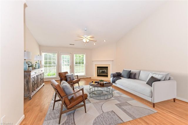 6 Mansfield Circle, Greensboro, NC 27455