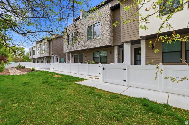 560 E 7215 S, Midvale, UT 84047