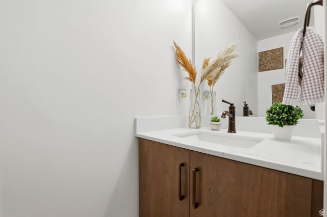 560 E 7215 S, Midvale, UT 84047