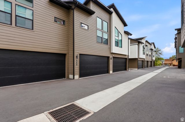 560 E 7215 S, Midvale, UT 84047