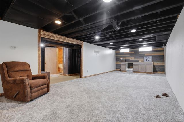 22507 Socia Street, St Clair Shores, MI 48082