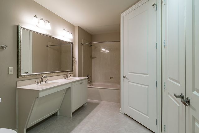 5232 Colleyville Boulevard 207, Colleyville, TX 76034