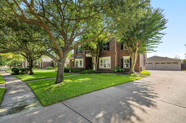 16107 Garden Hill Lane, Houston, TX 77095