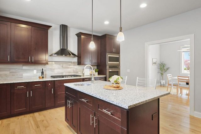 6715 S Chickahauk Trail, Middleton, WI 53562