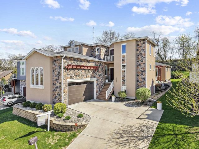 6715 S Chickahauk Trail, Middleton, WI 53562
