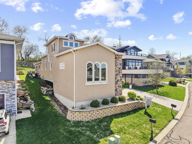 6715 S Chickahauk Trail, Middleton, WI 53562
