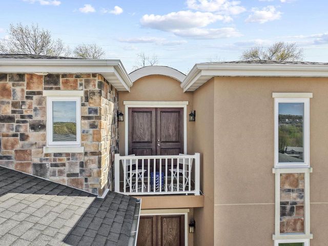 6715 S Chickahauk Trail, Middleton, WI 53562