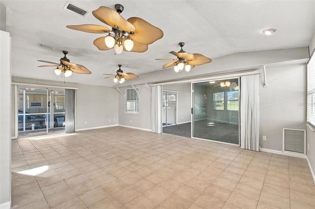 439 PAR PINES BOULEVARD, Davenport, FL 33837